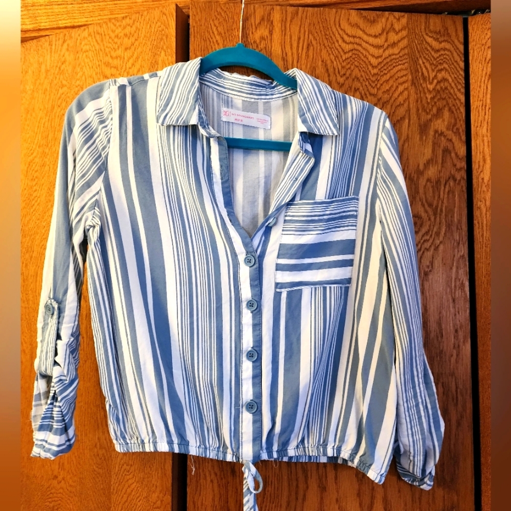 No Boundaries Crop Top, Size M (7-9), Pale Blue and White Stripped